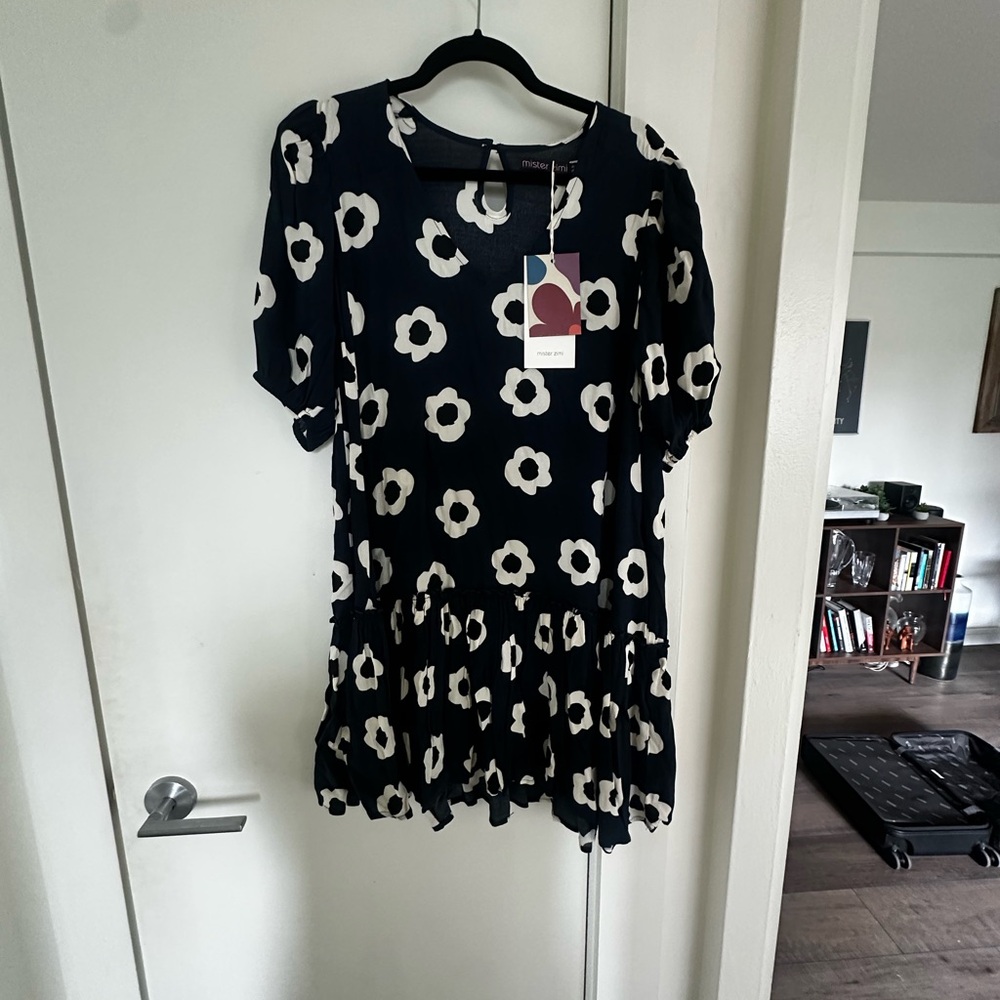 New with tags! Australian Mister Zimi Navy blue and White Floral babydoll dress!